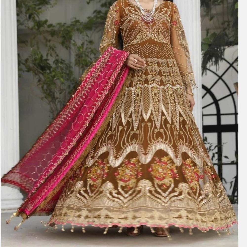 Pakistani dress Eid sale